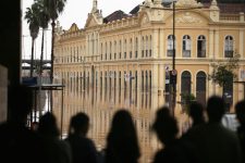 temporais-no-rs:-prefeitura-orienta-comerciantes-a-manter-estabelecimentos-fechados-em-porto-alegre